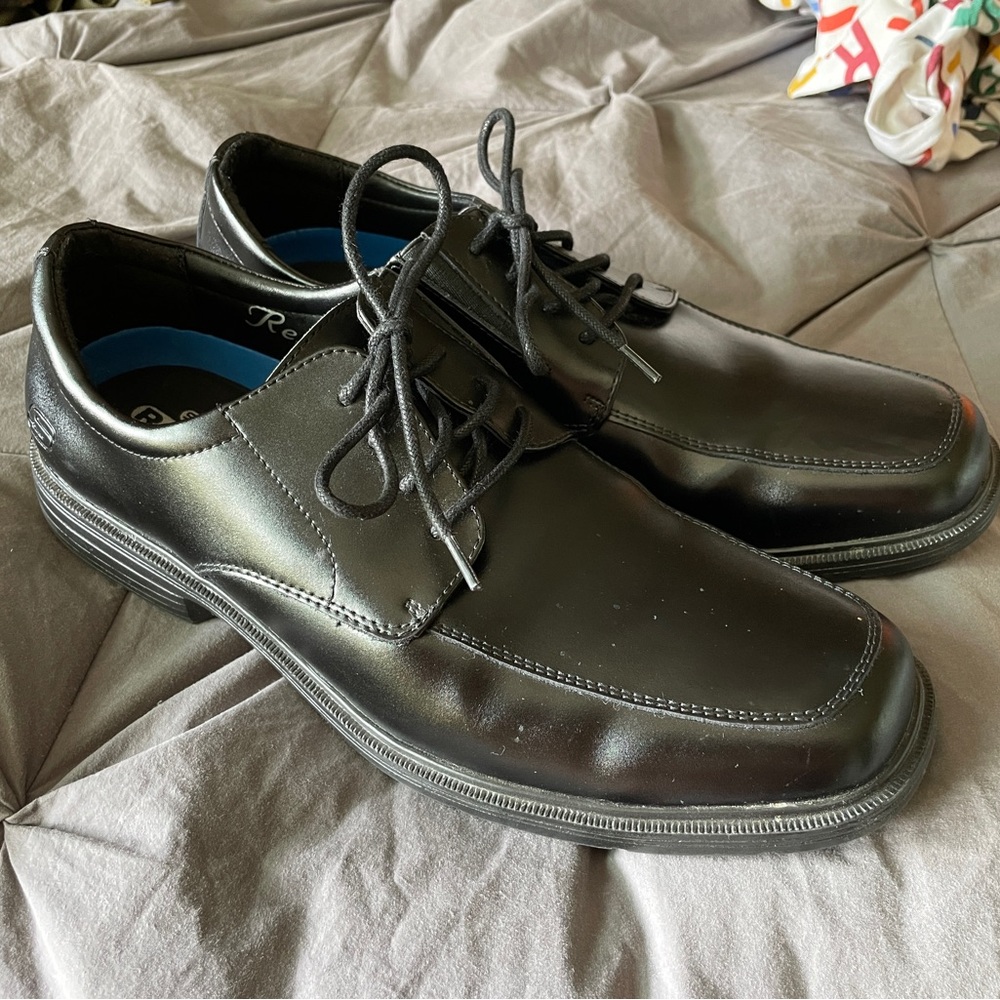Sketchers Men's Black Leather Shoes